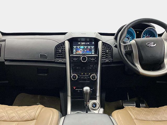 Used Mahindra XUV500 W11 (O) AT in Ghaziabad