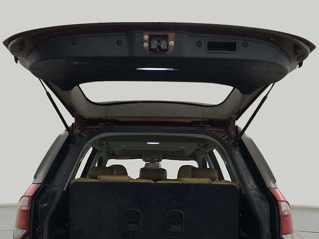 Used Mahindra XUV500 W11 (O) AT in Ghaziabad