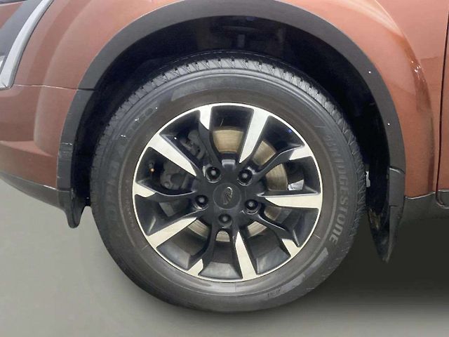 Used Mahindra XUV500 W11 (O) AT in Ghaziabad