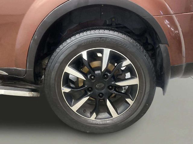 Used Mahindra XUV500 W11 (O) AT in Ghaziabad