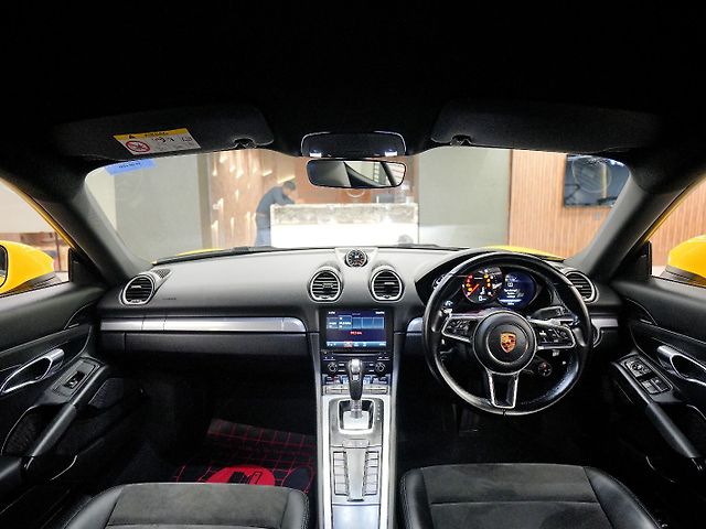 Used Porsche 718 Cayman [2017-2020] in Delhi