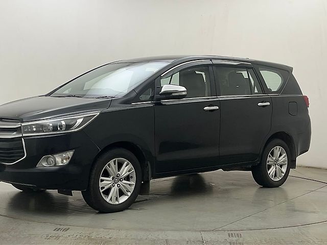 Used 2016 Toyota Innova Crysta in Thane