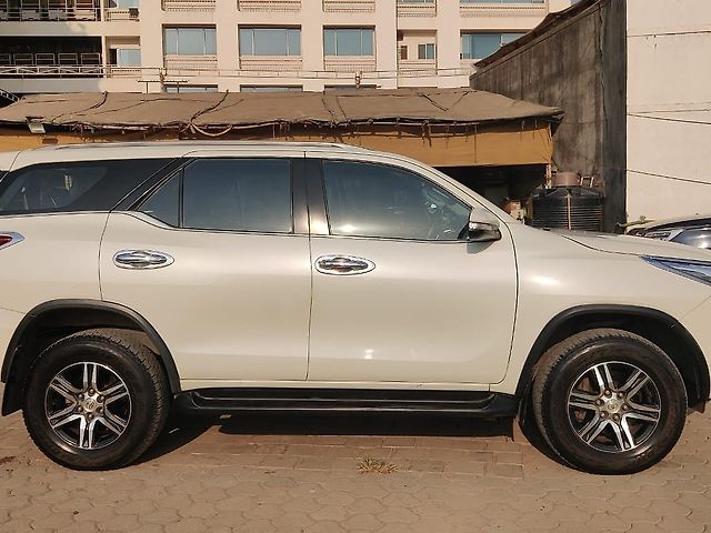 Used Toyota Fortuner [2016-2021] 2.8 4x2 AT [2016-2020] in Mumbai