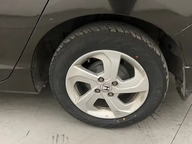 Used Honda City 4th Generation V Petrol in Hyderabad