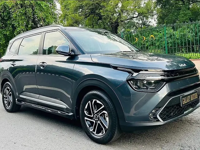 Used 2022 Kia Carens in Delhi