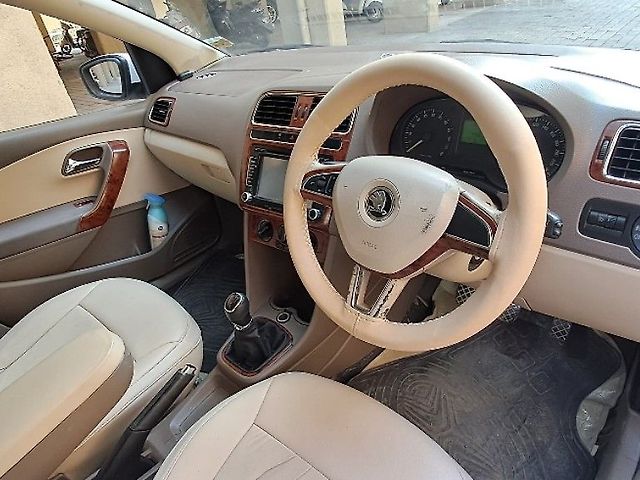 Used Skoda Rapid [2014-2015] 1.5 TDI CR Ambition with Alloy Wheels in Nashik