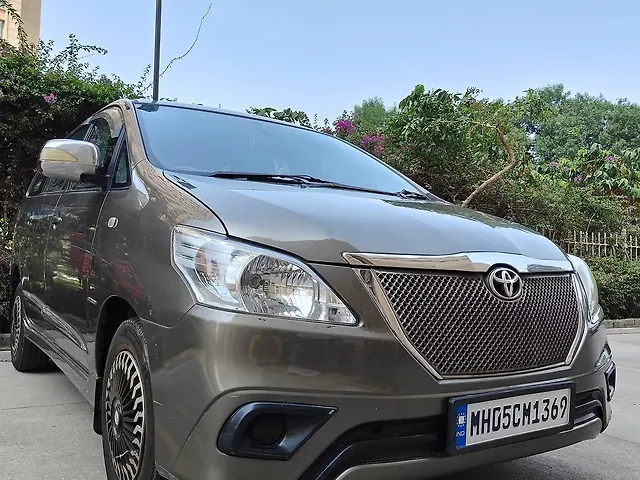 Used 2014 Toyota Innova in Thane