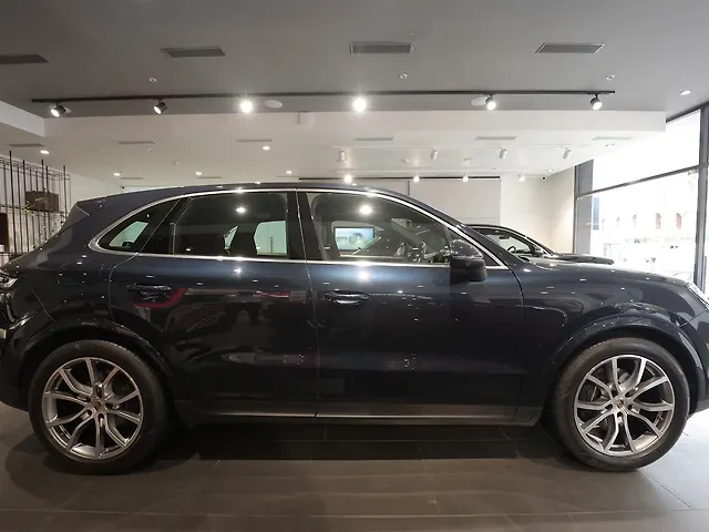 Used Porsche Cayenne Base in Mumbai