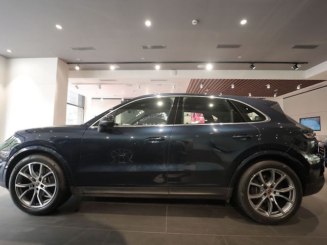 Used Porsche Cayenne Base in Mumbai