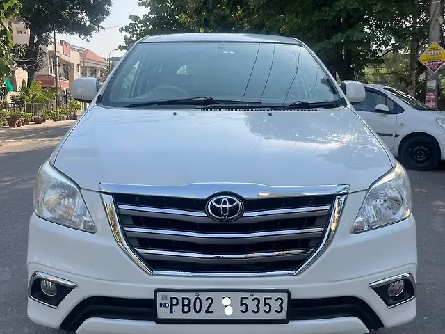 Used 2012 Toyota Innova in Jalandhar