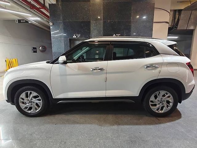 Used Hyundai Creta [2023-2024] SX 1.5 Petrol CVT in Ahmedabad