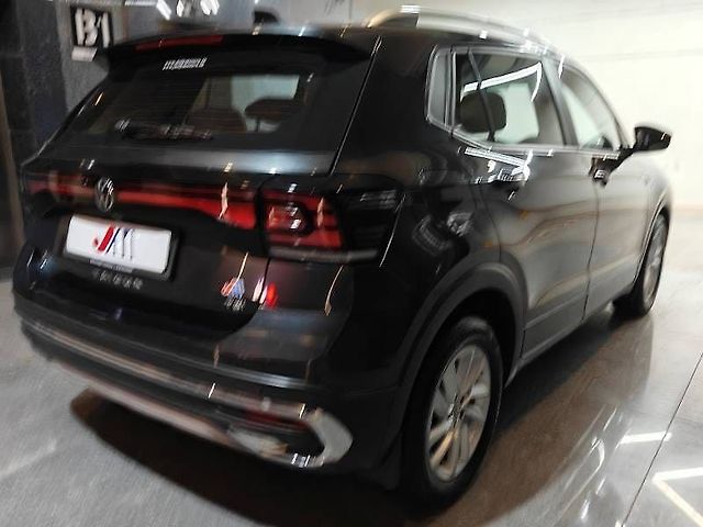 Used Volkswagen Taigun [2021-2023] Highline 1.0 TSI MT in Ahmedabad