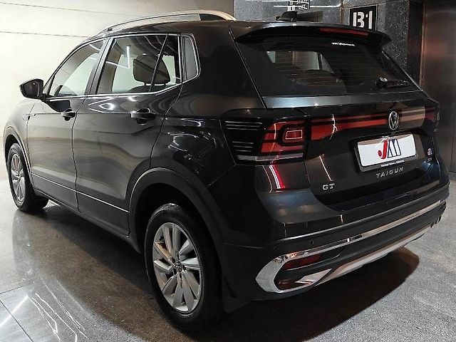 Used Volkswagen Taigun [2021-2023] Highline 1.0 TSI MT in Ahmedabad