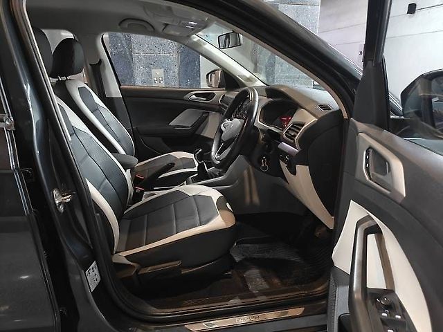 Used Volkswagen Taigun [2021-2023] Highline 1.0 TSI MT in Ahmedabad