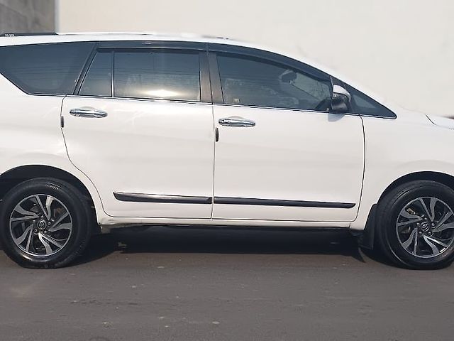 Used Toyota Innova Crysta [2016-2020] 2.4 VX 7 STR [2016-2020] in Lucknow