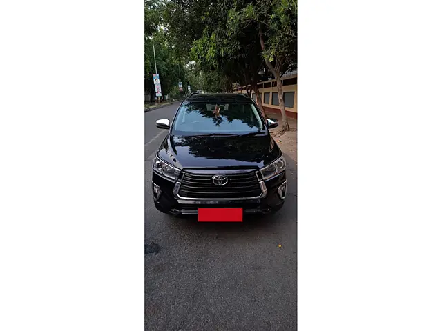 Used 2022 Toyota Innova Crysta in Lucknow