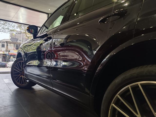Used Porsche Cayenne Platinum Edition [2022-2023] in Mumbai