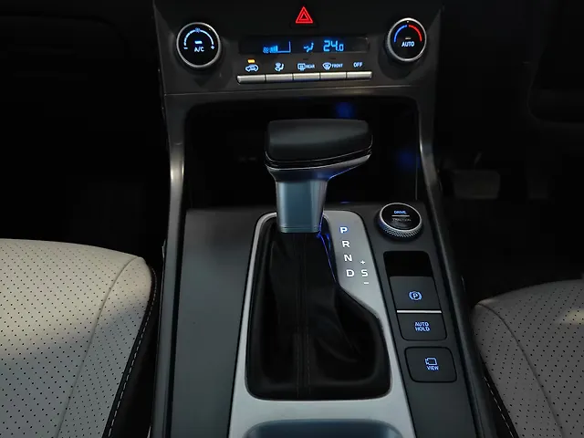 Used Hyundai Creta [2023-2024] SX 1.5 Petrol CVT in Ahmedabad