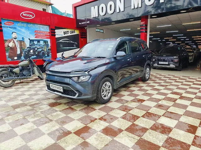 Used 2022 Kia Carens in Nagaon