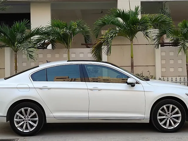 Used Volkswagen Passat Highline in Hyderabad