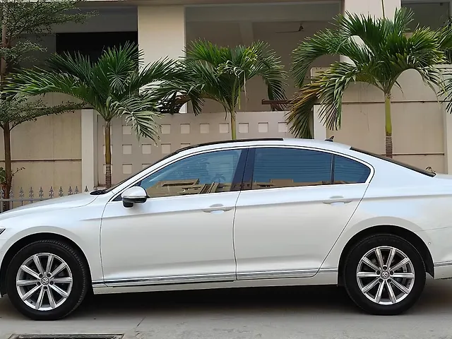 Used Volkswagen Passat Highline in Hyderabad