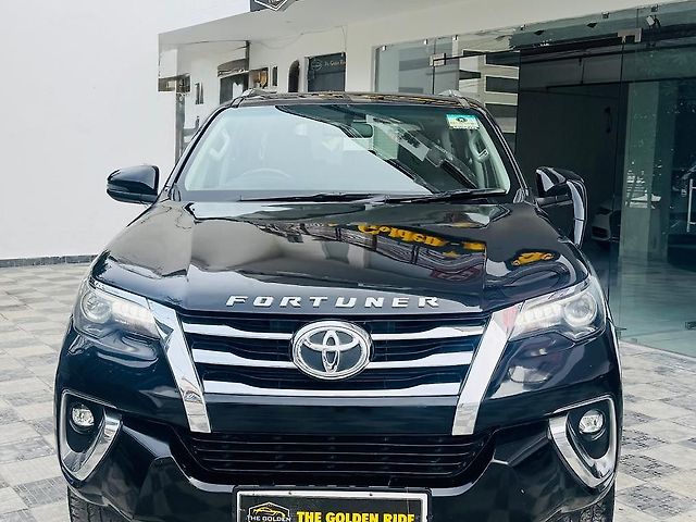 Used Toyota Fortuner [2016-2021] 2.8 4x4 AT [2016-2020] in Mohali