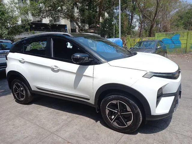 Used Tata Nexon Fearless Plus (S) 1.2 Petrol 7DCA Dual Tone [2023-2025] in Mumbai