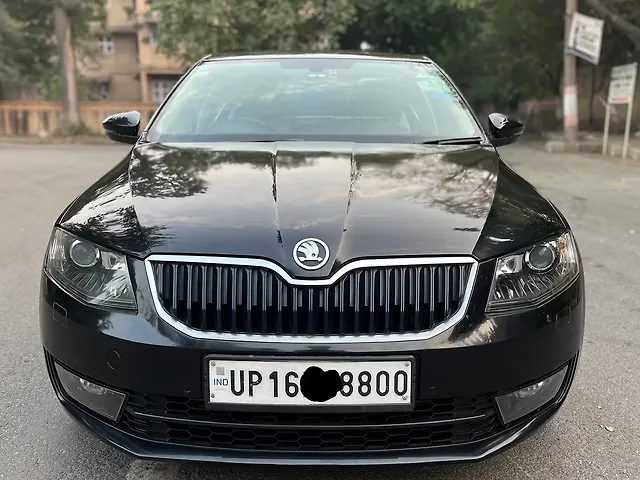 Used 2016 Skoda Octavia in Delhi