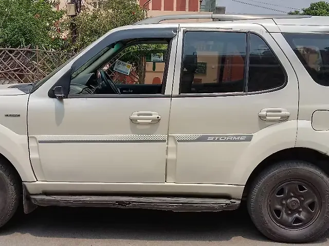 Used Tata Safari Storme 2019 2.2 EX 4X2 in Lucknow