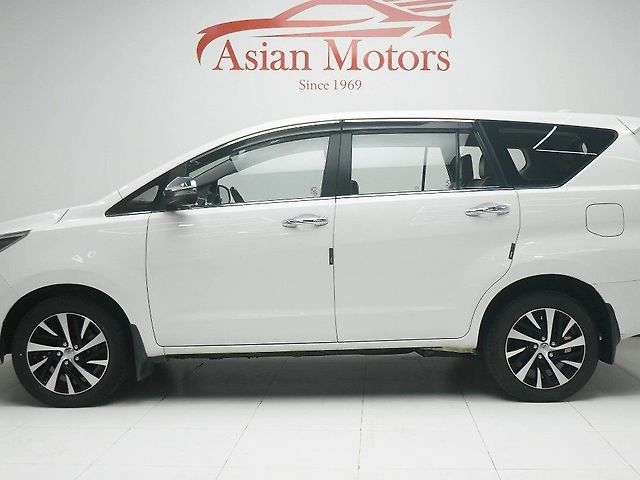 Used Toyota Innova Crysta [2016-2020] 2.4 ZX 7 STR [2016-2020] in Hyderabad