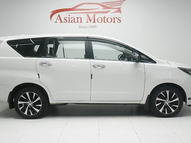 Used Toyota Innova Crysta [2016-2020] 2.4 ZX 7 STR [2016-2020] in Hyderabad