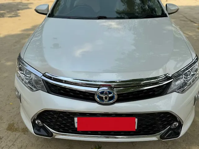 Used 2017 Toyota Camry in Lucknow