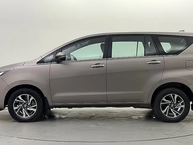 Used Toyota Innova Crysta [2020-2023] VX 2.4 8 STR in Gurgaon