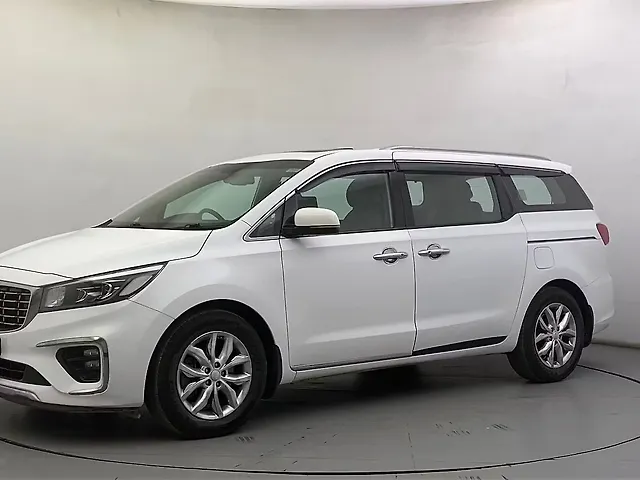 Used 2020 Kia Carnival in Ahmedabad