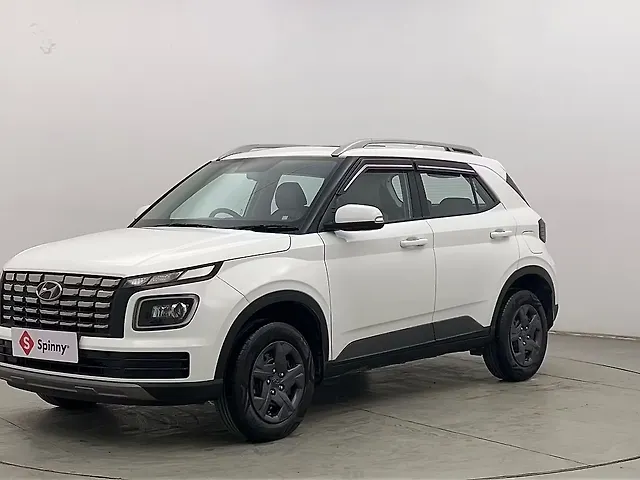 Used 2023 Hyundai Venue in Chandigarh