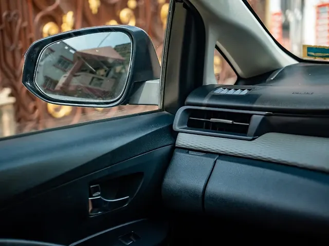 Used Toyota Innova Crysta [2016-2020] 2.4 G 7 STR [2016-2017] in Kolkata
