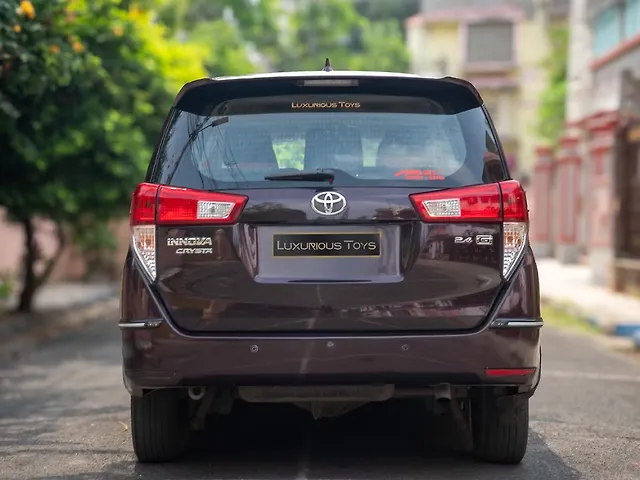 Used Toyota Innova Crysta [2016-2020] 2.4 G 7 STR [2016-2017] in Kolkata