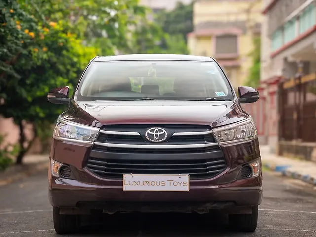 Used Toyota Innova Crysta [2016-2020] 2.4 G 7 STR [2016-2017] in Kolkata