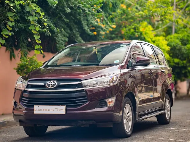 Used Toyota Innova Crysta [2016-2020] 2.4 G 7 STR [2016-2017] in Kolkata