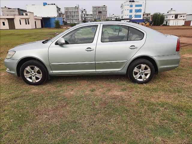 Used Skoda Laura Ambiente 1.9 TDI AT in Mohali