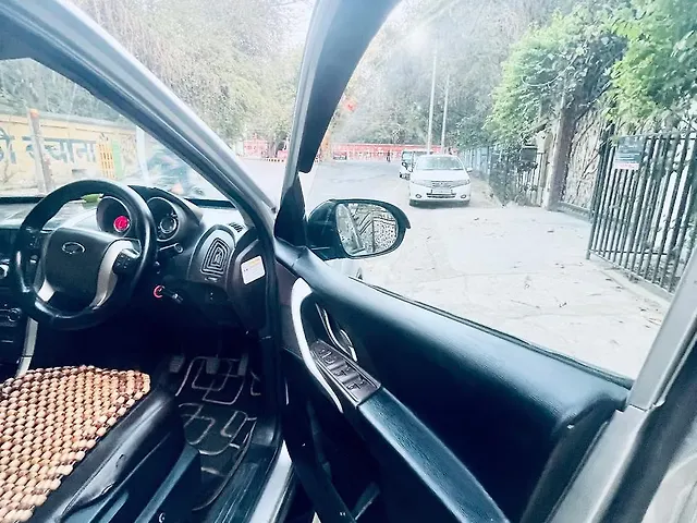 Used Mahindra XUV500 [2015-2018] W6 1.99 in Kanpur