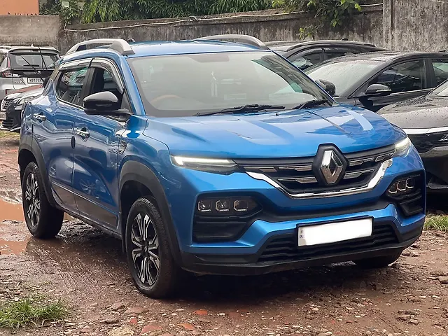Used Renault Kiger [2022-2023] RXT (O) MT Dual Tone in Kolkata