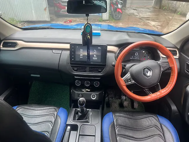 Used Renault Kiger [2022-2023] RXT (O) MT Dual Tone in Kolkata