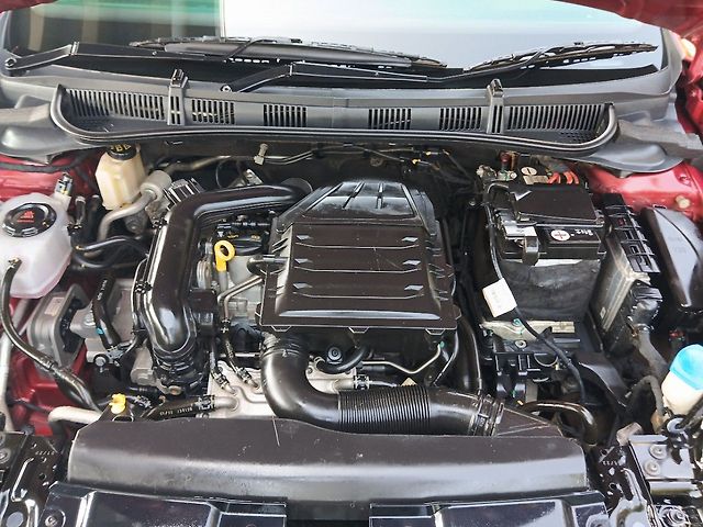 Used Volkswagen Virtus Highline 1.0 TSI AT in Mumbai