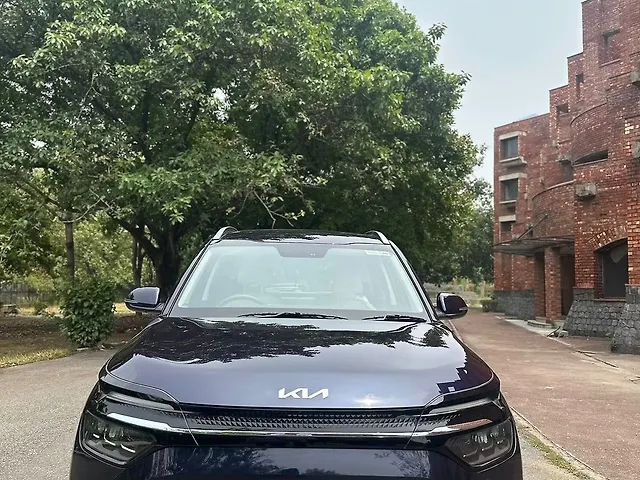 Used 2023 Kia Carens in Delhi