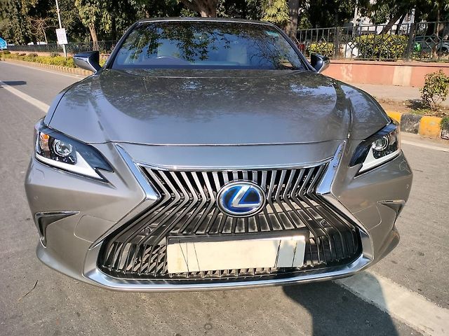 Used 2021 Lexus ES in Gurgaon