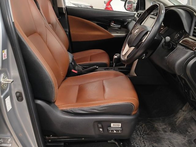Used Toyota Innova Crysta [2016-2020] 2.8 ZX AT 7 STR [2016-2020] in Mumbai