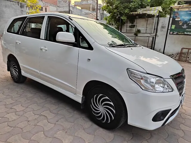 Used 2016 Toyota Innova in Kanpur