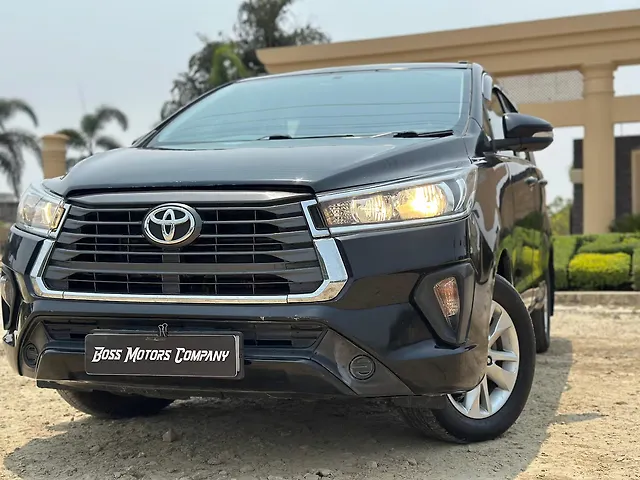 Used Toyota Innova Crysta [2016-2020] 2.8 GX AT 7 STR [2016-2020] in Lucknow