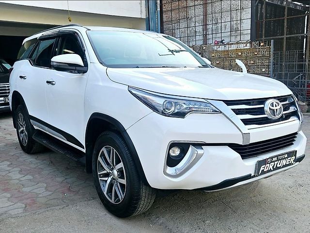 Used 2019 Toyota Fortuner in Agra